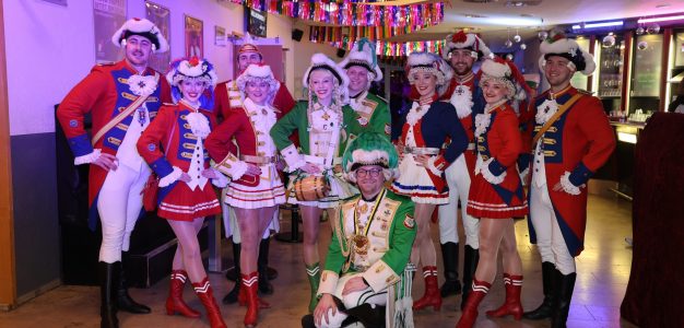 In den Farben getrennt, in der Sache vereint